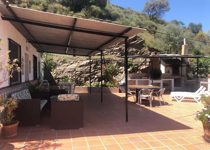 Casa rural Cristina- Piscina climatizada